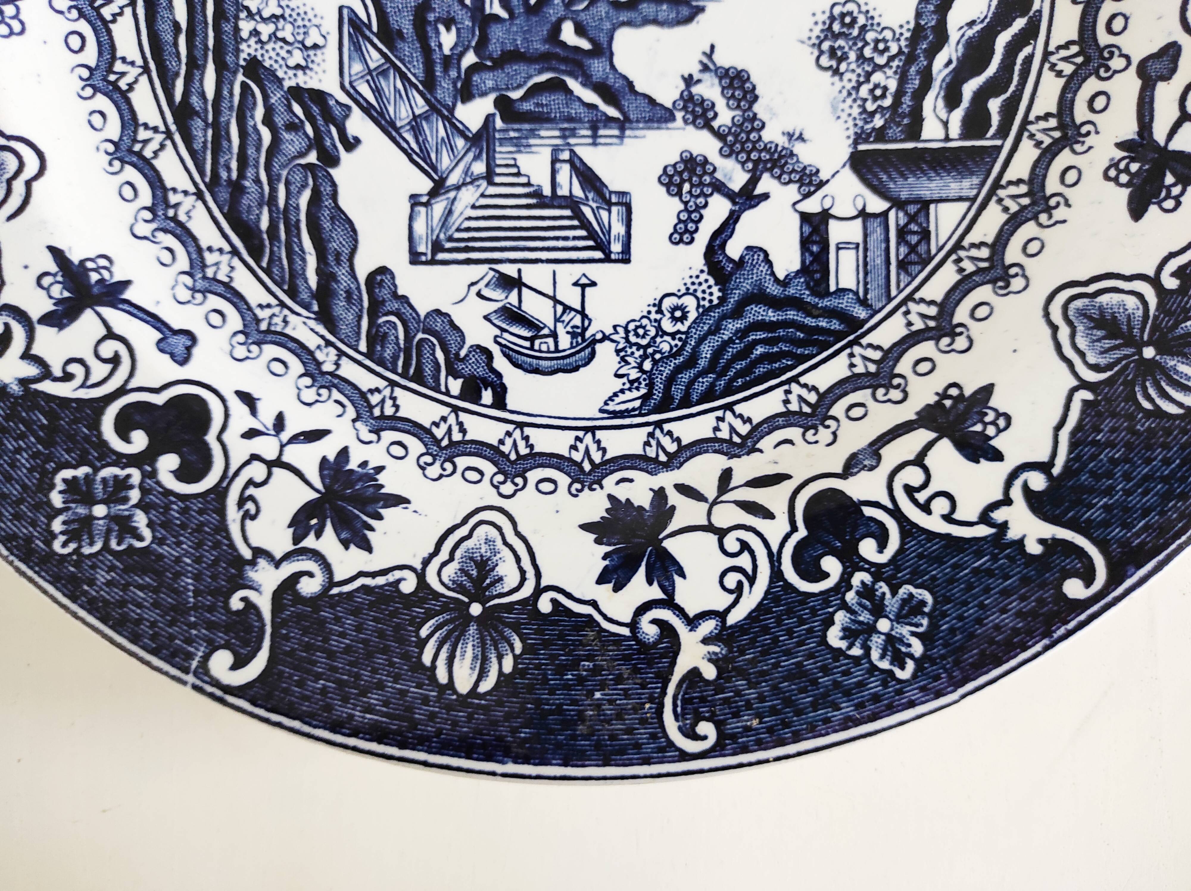 Plate asian decor Petrus regout Maastricht
