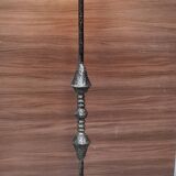 Hammered and patinated steel floor lamp, art deco style, 160cmx30 opaque pink glass and molded glass