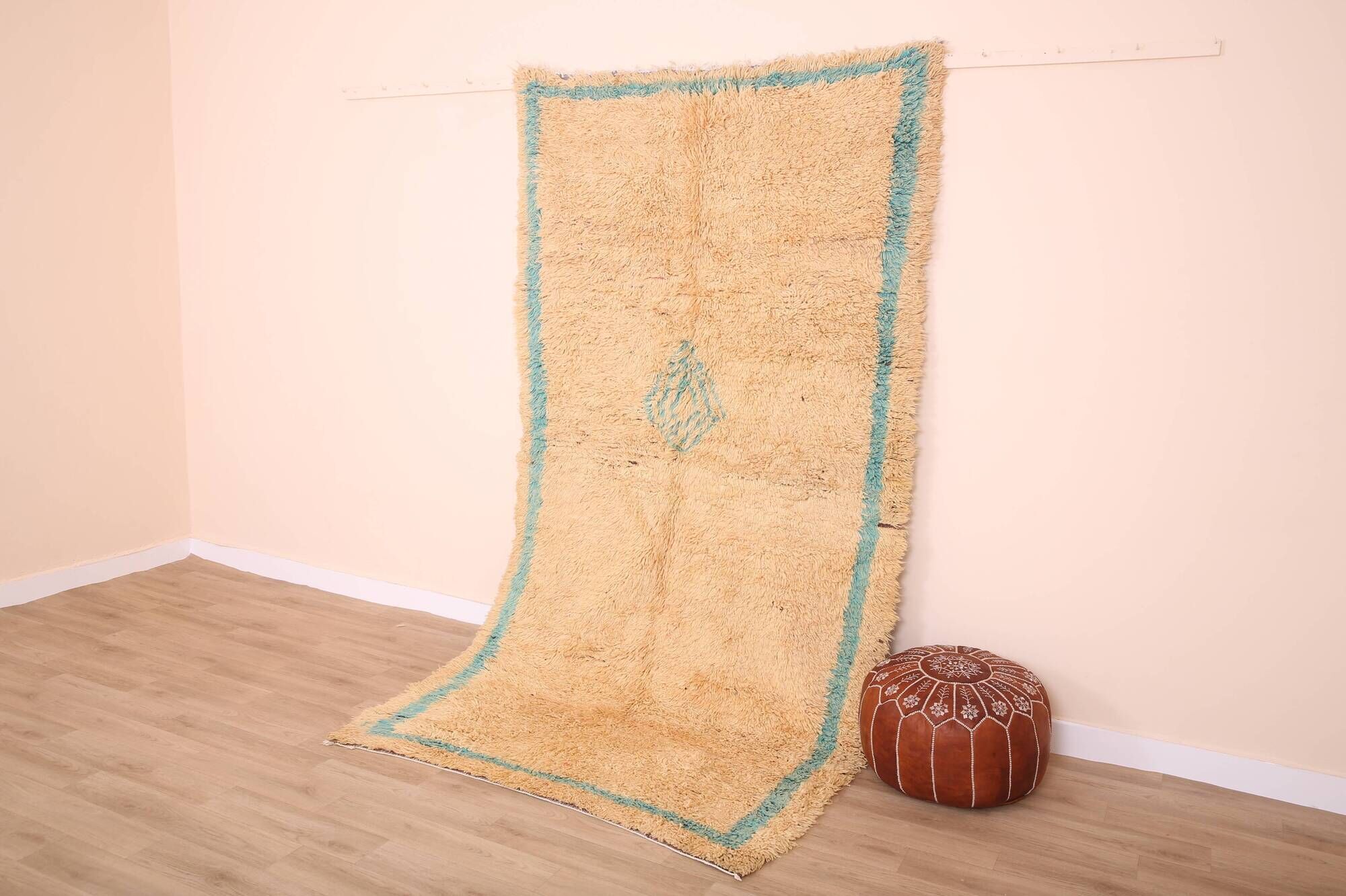 Peach Vintage Moroccan Rug 144 x 270 cm, Berber Wool Rug, Handmade Boho Rug