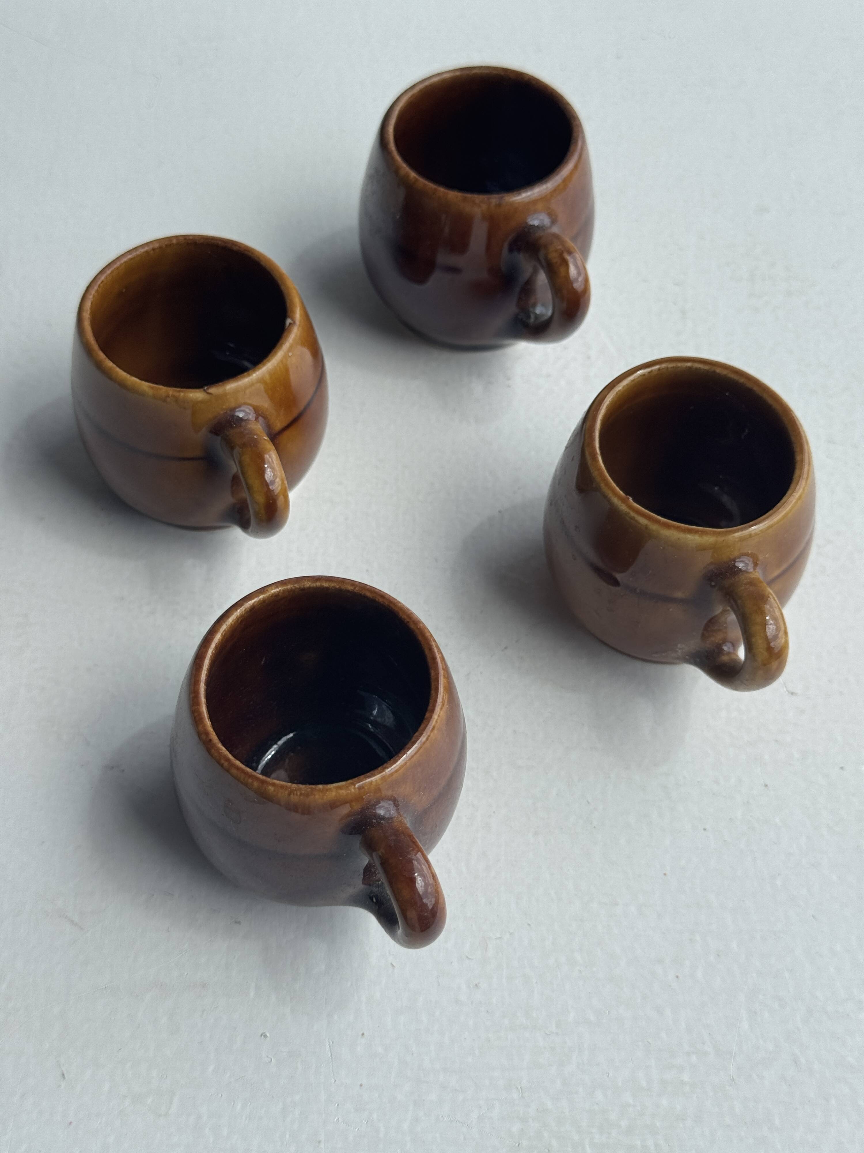 Lot de 4 mini tasses en céramique glacée