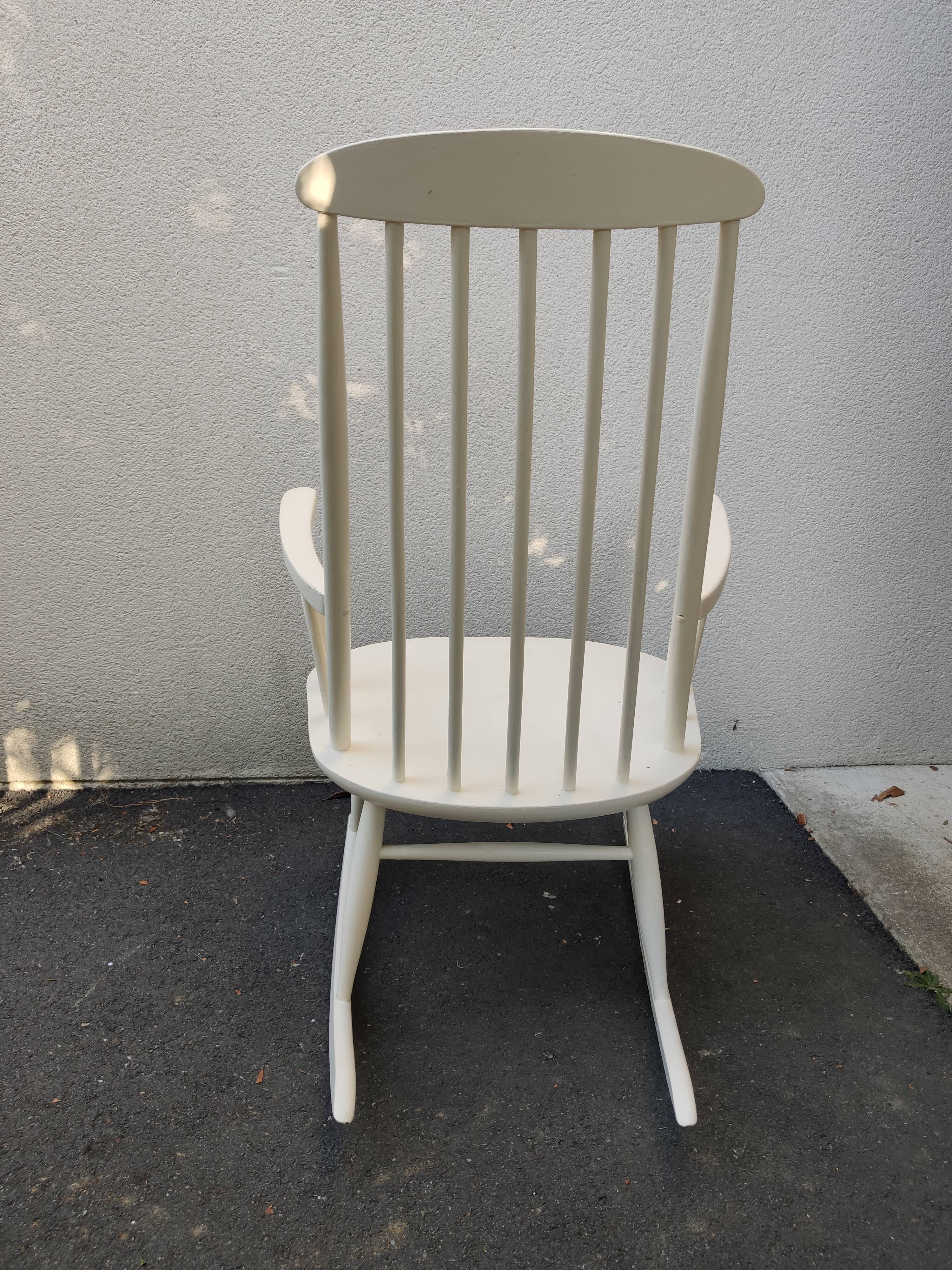 Rocking-chair vintage Stol kaynin