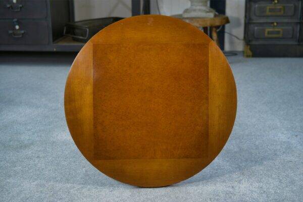 Table d’appoint circulaire en laiton, orme et loupe d’orme 1940’s