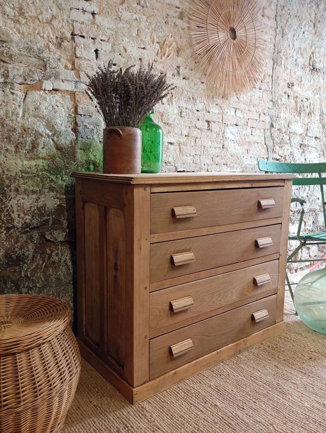 Meuble de métier, commode en chêne massif