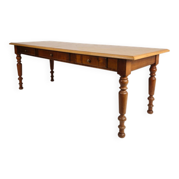 Late 20th century French dining table with turned legs