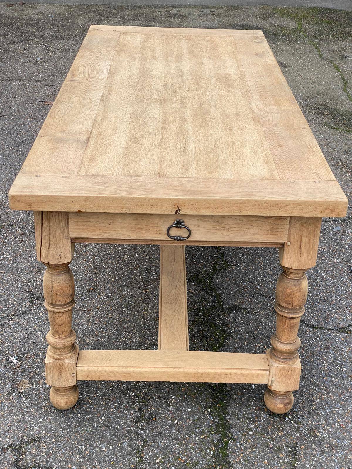 Renovated extendable farmhouse dining table in solid oak, 19th century, 200-300cm.