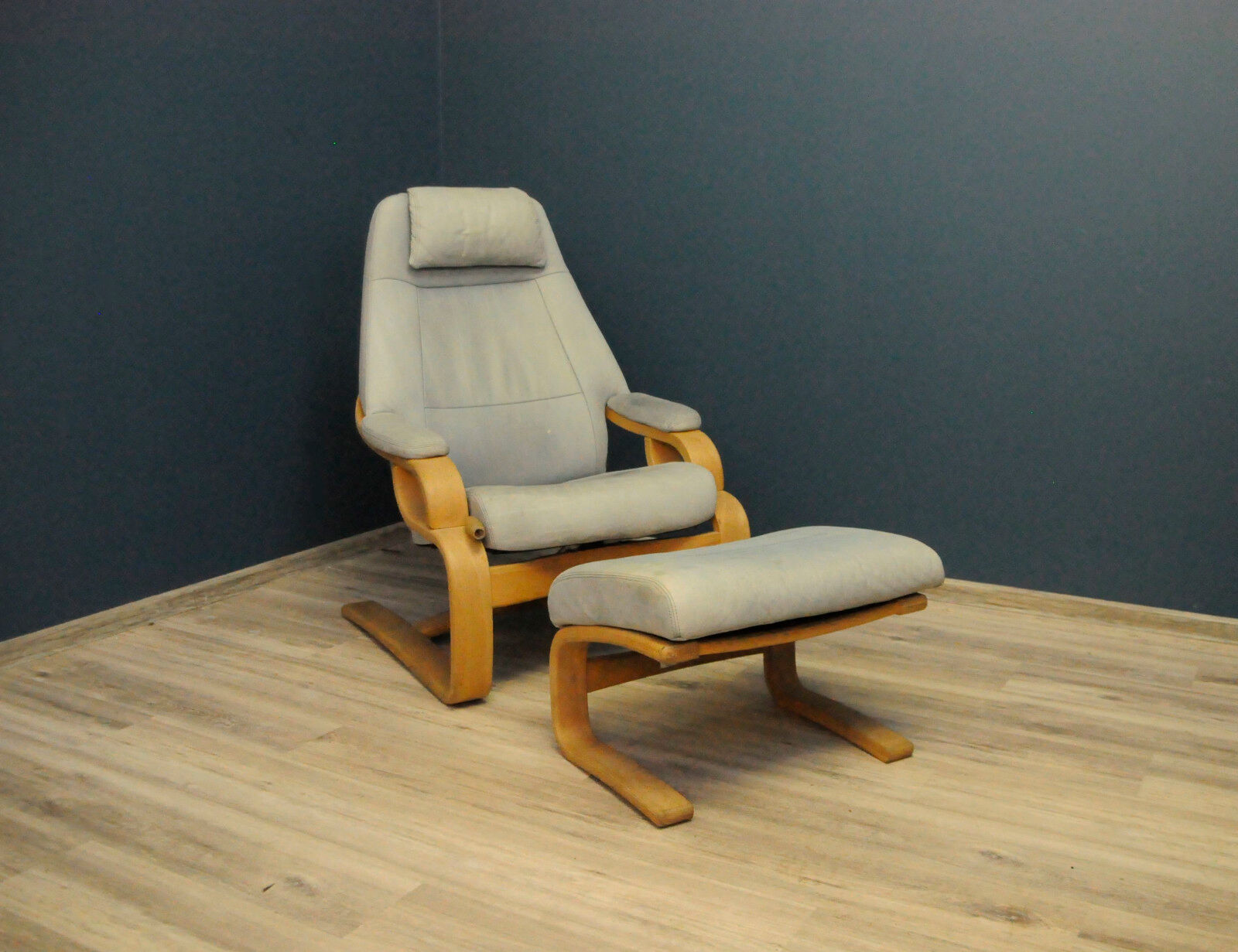 Fauteuil avec repose-pieds Skippers Mobler
