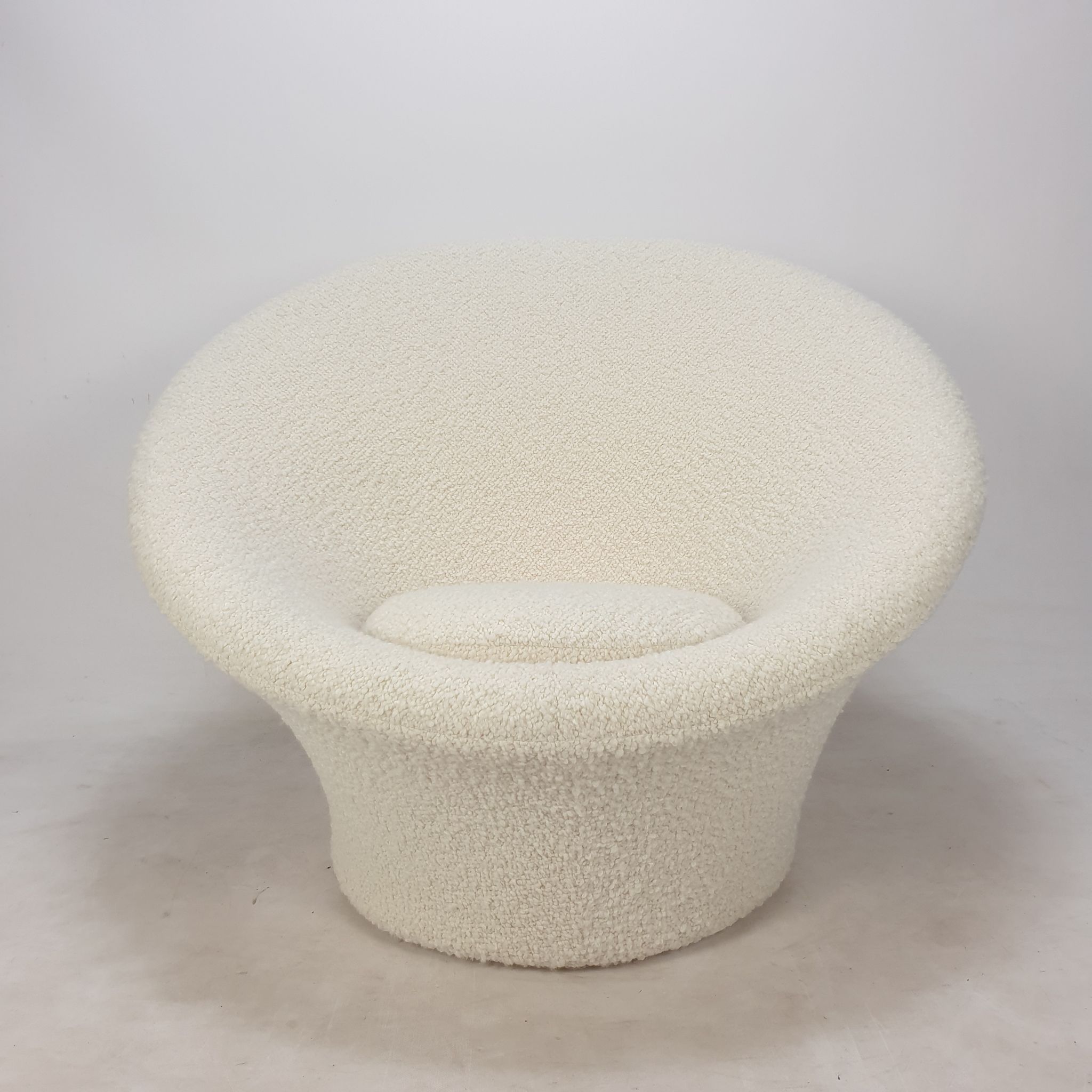 "Big" Mushroom armchair and pouf by Pierre Paulin for Artifort, 1960