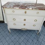 Transitional style chest of drawers