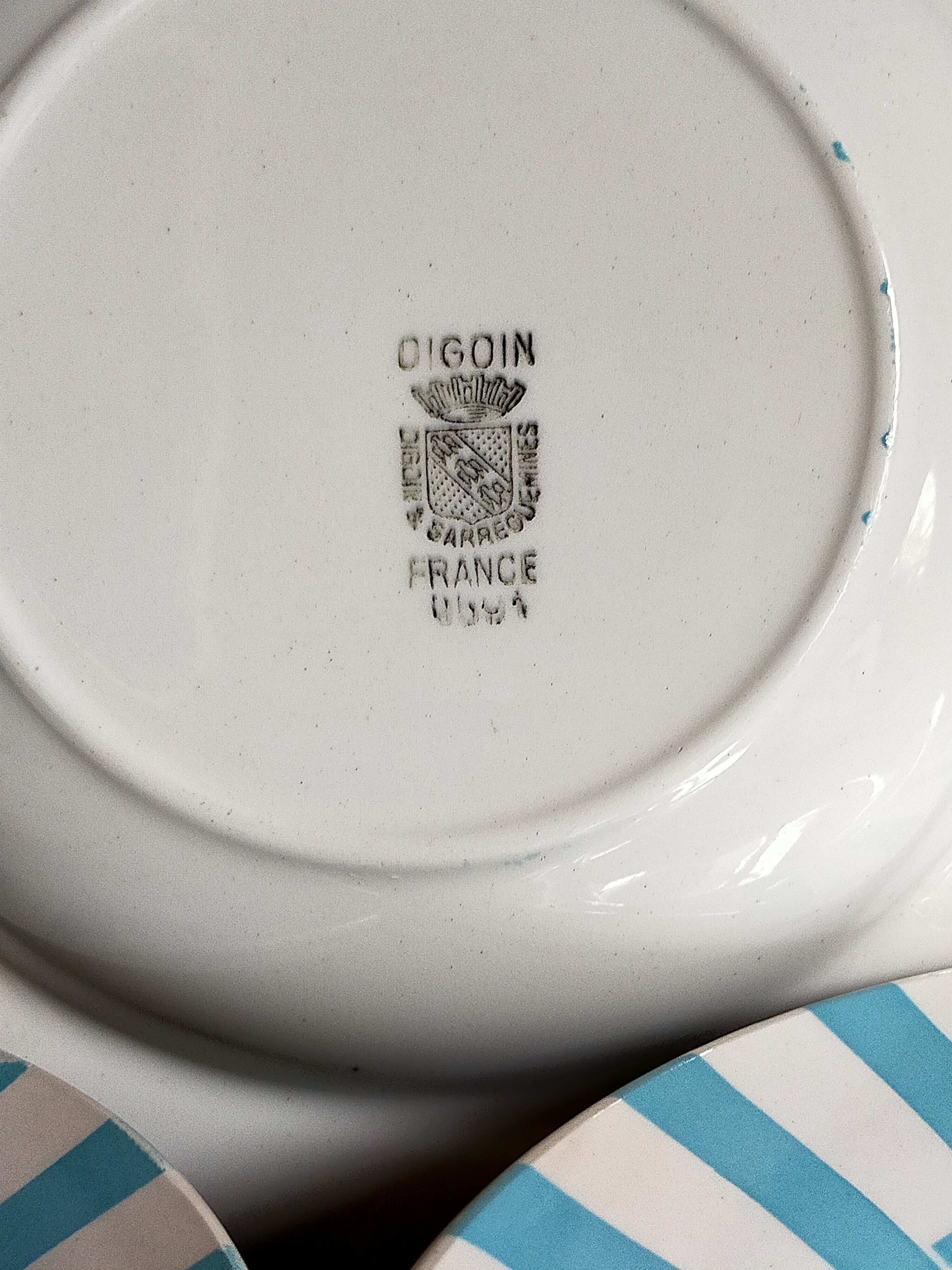 Six vintage Digoin-Sarreguemines plates