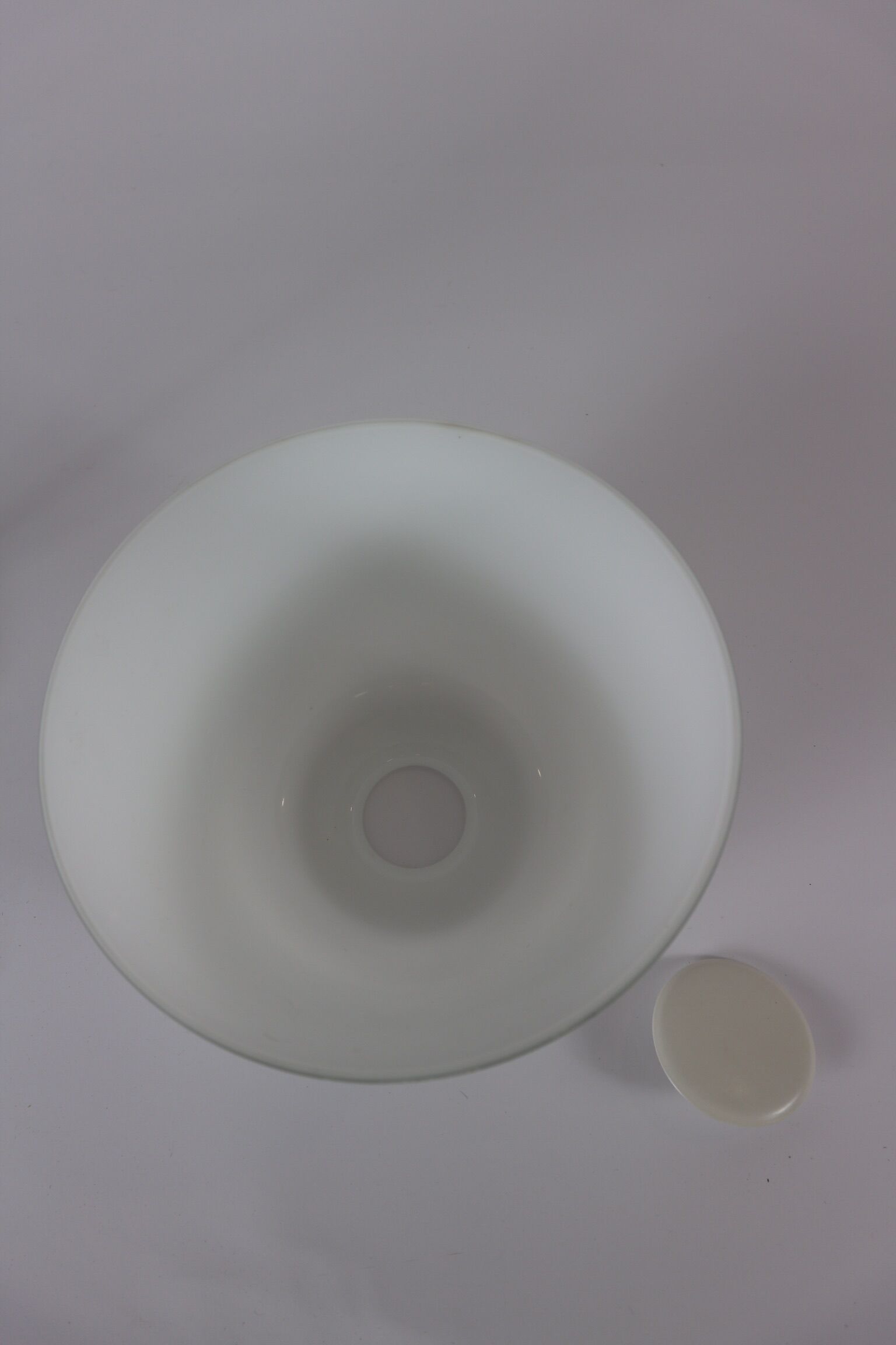 Vintage table lamp/ white bedside table, Leucos