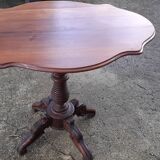 Oval violin table on foldable tripod in cherry and drowned