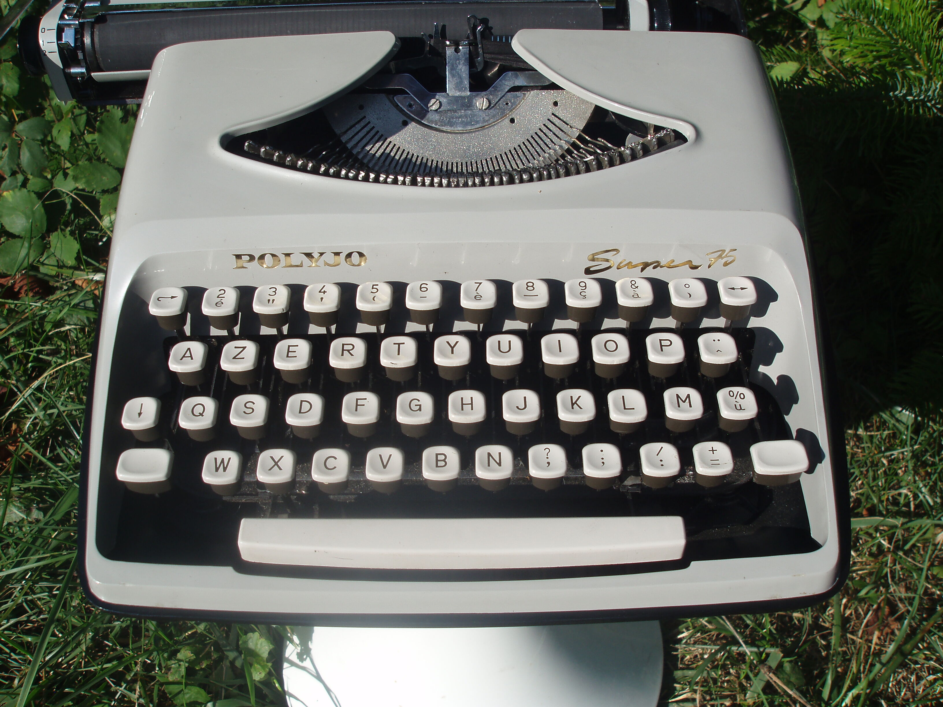 Typewriter polyjo