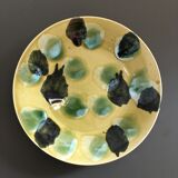 Speckled decorative plate