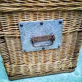 Wicker trunk