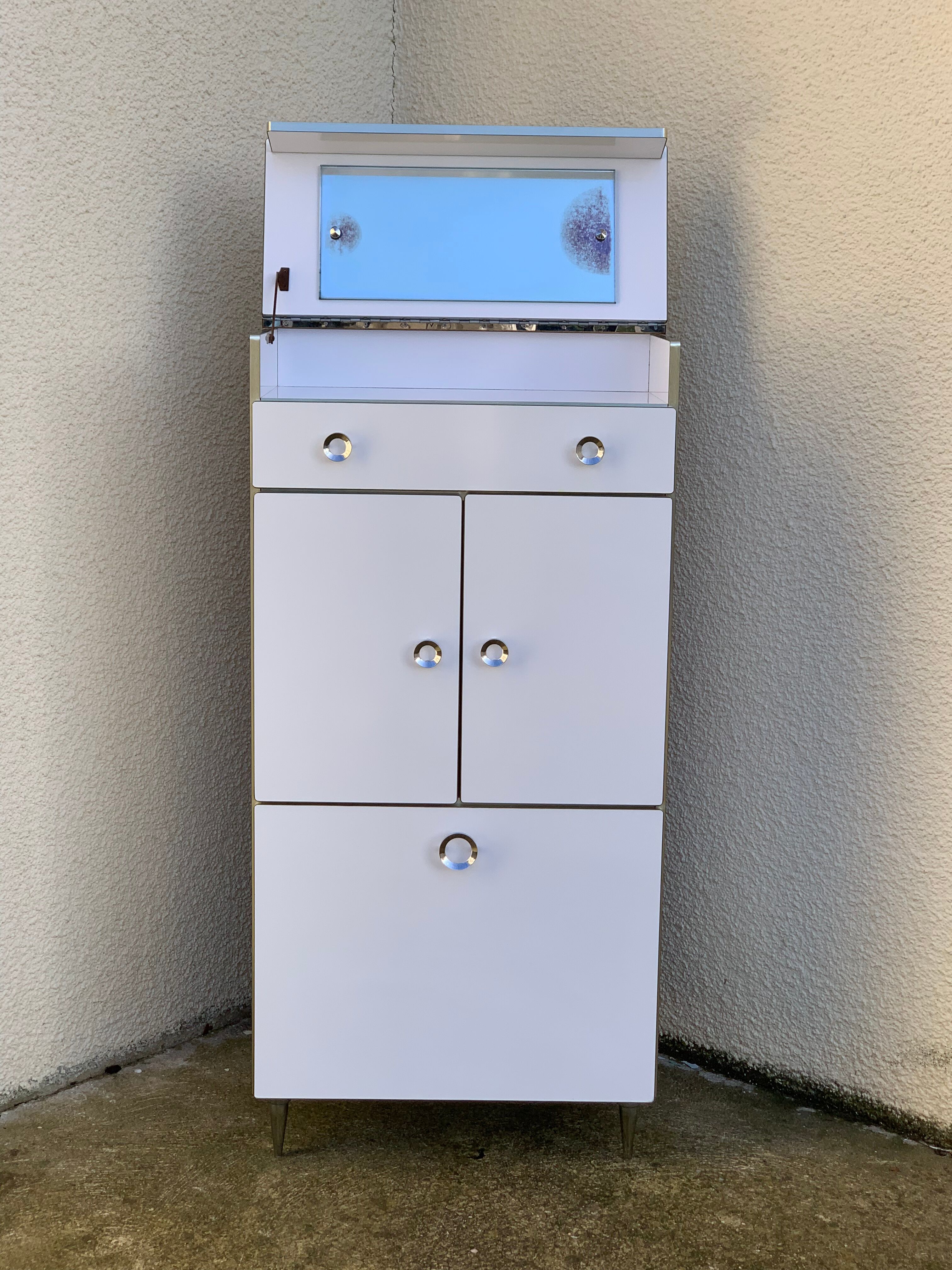 Vintage bathroom furniture Formica 1970