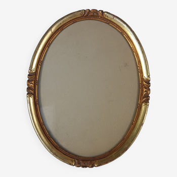 Old oval frame to pose or hang gilded carved wood