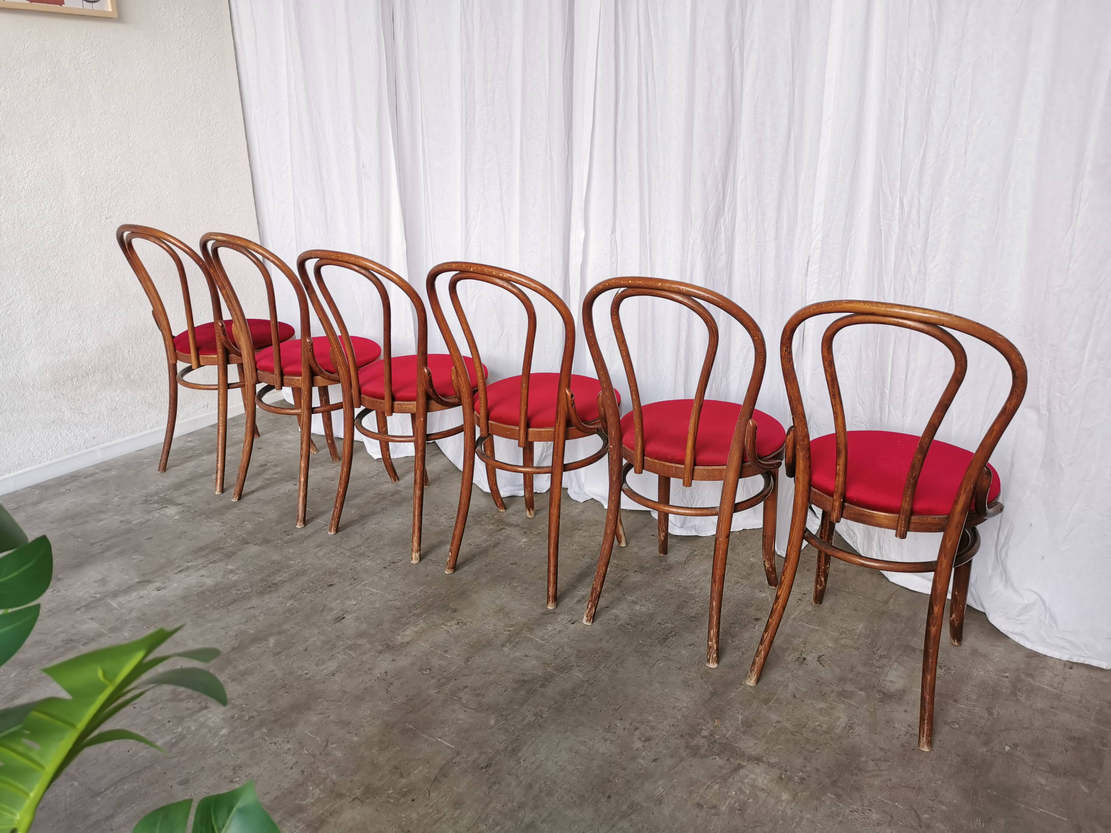 Set of 6 Vintage Bentwood Dining Chairs Set: 1970s , Red Uphols