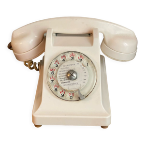 Téléphone vintage en bakelite