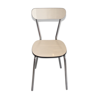 Chaise en formica blanche