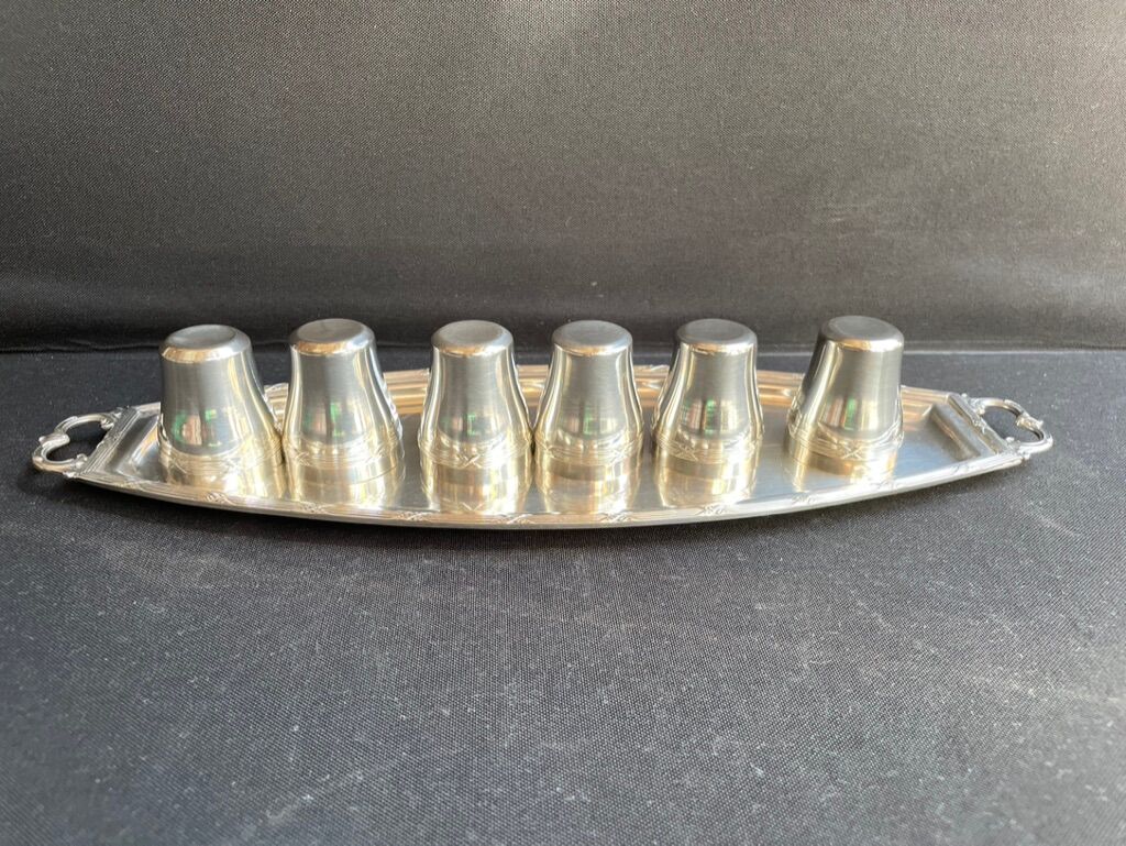 6 shot glasses on tray with handles – Silver metal -Louis XVI style
