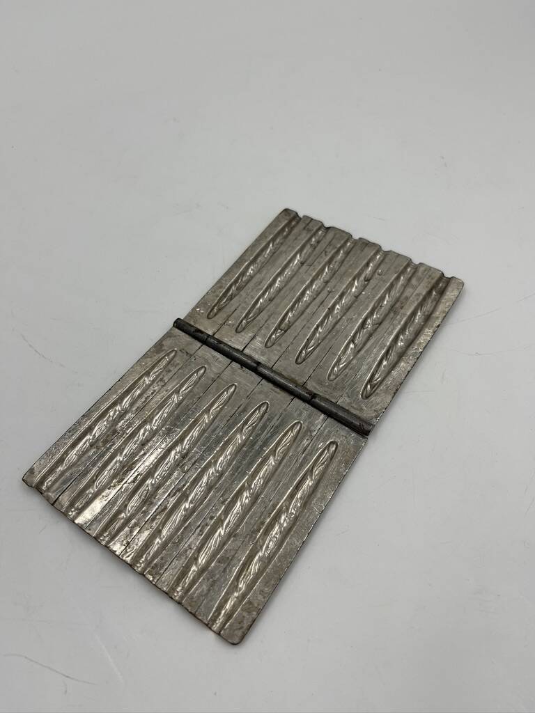 “Baguette” hinged chocolate mold