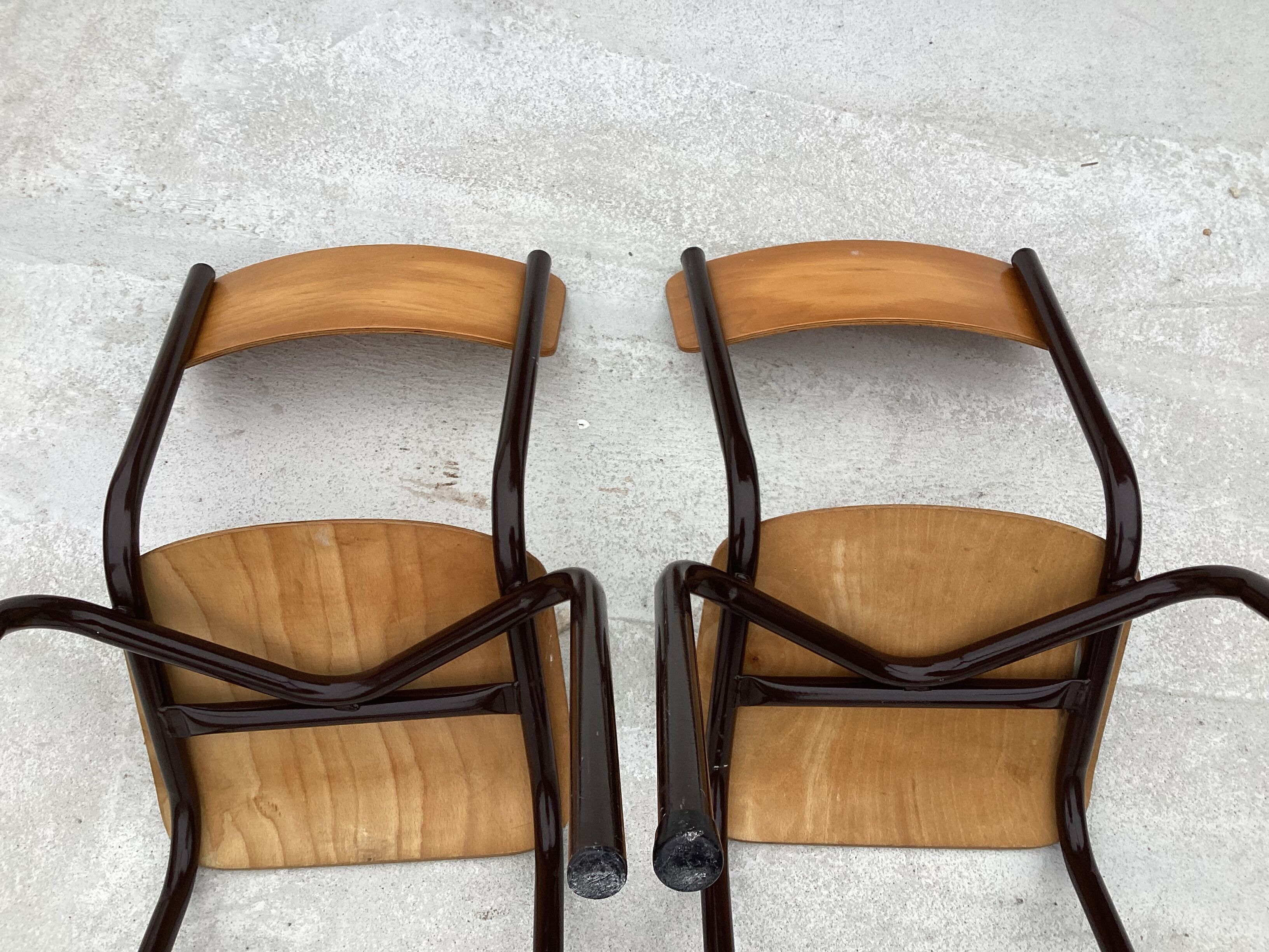 Chaise d'école bois et métal pour grand enfant