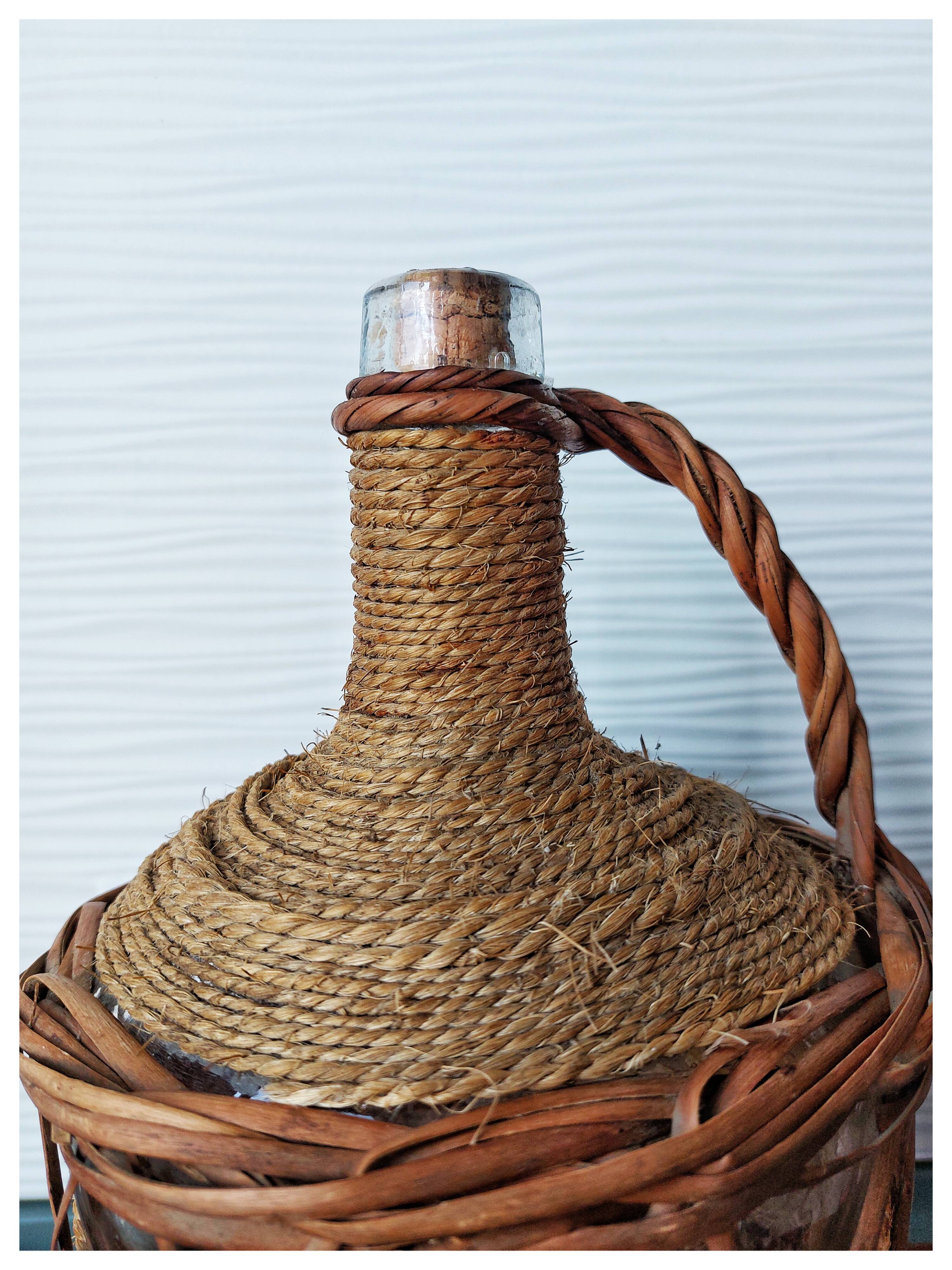 Rattan demijohn