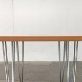 Vintage side table with hairpin legs from Denmark by Pin Age.