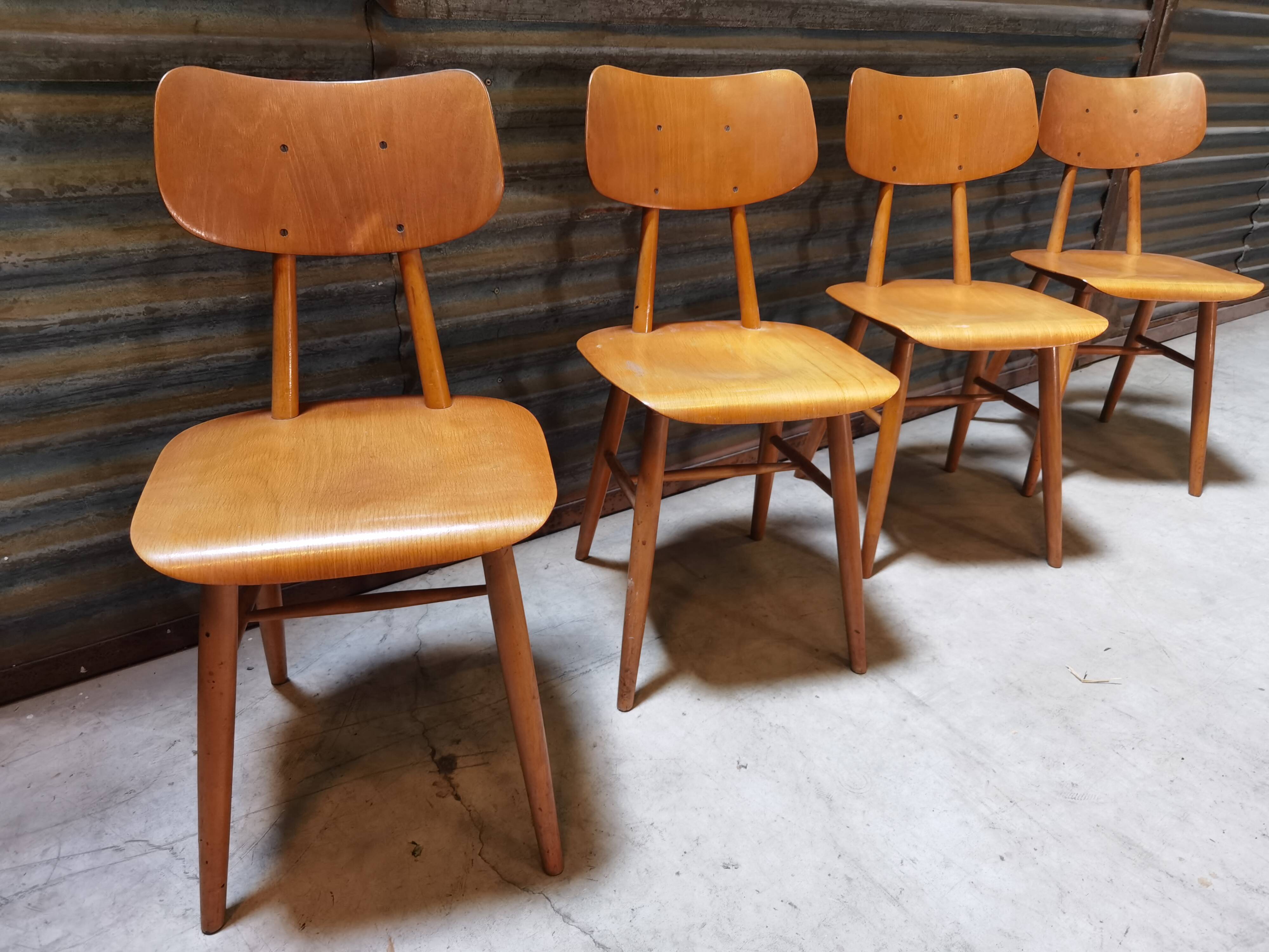 Set of 5 all-wood chairs published by Ton 1960