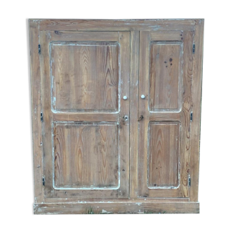 Armoire ancienne