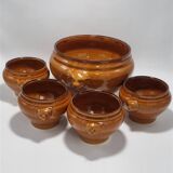 Soup tureen and 4 bowls
