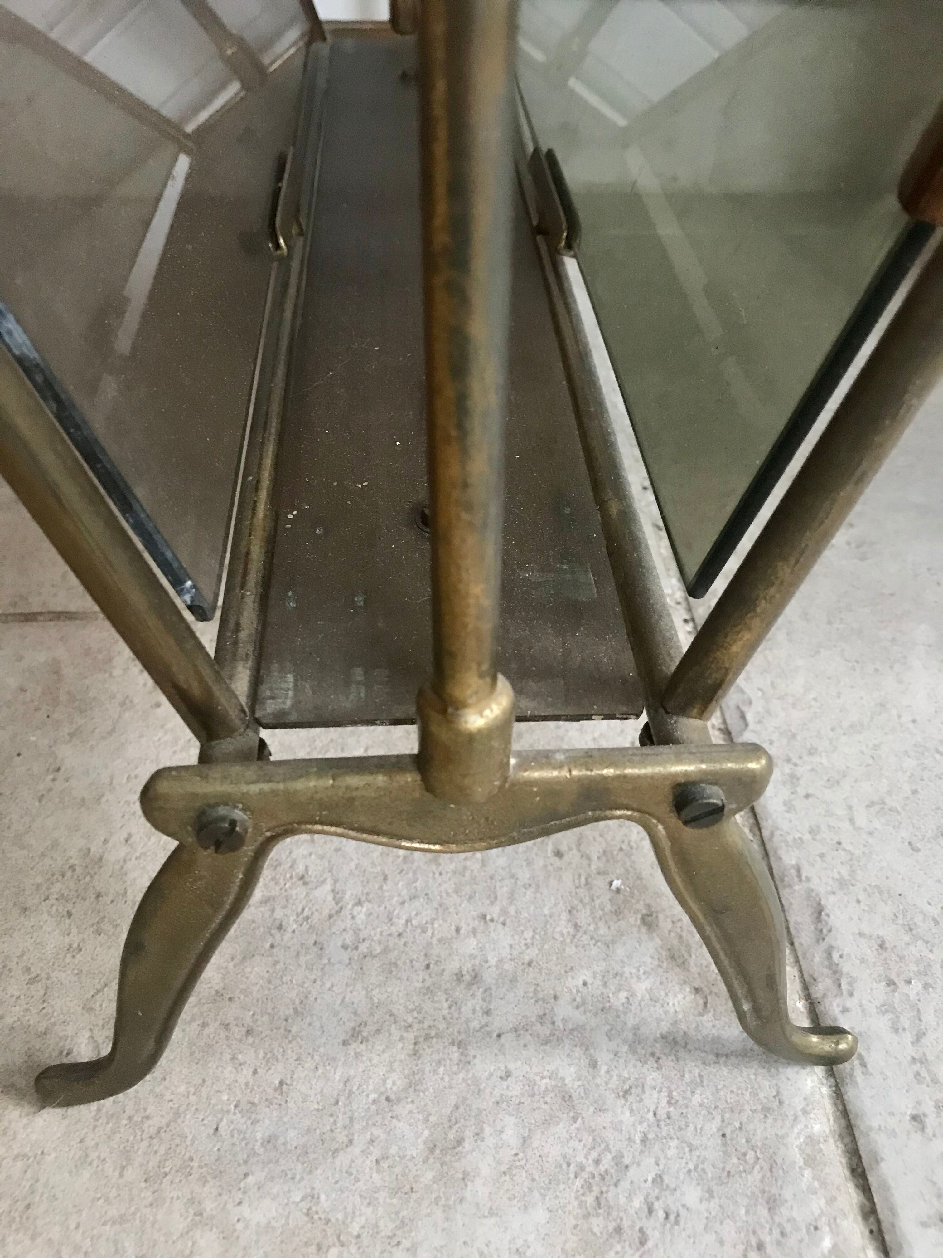 Onyx and laiton review gate 1960s