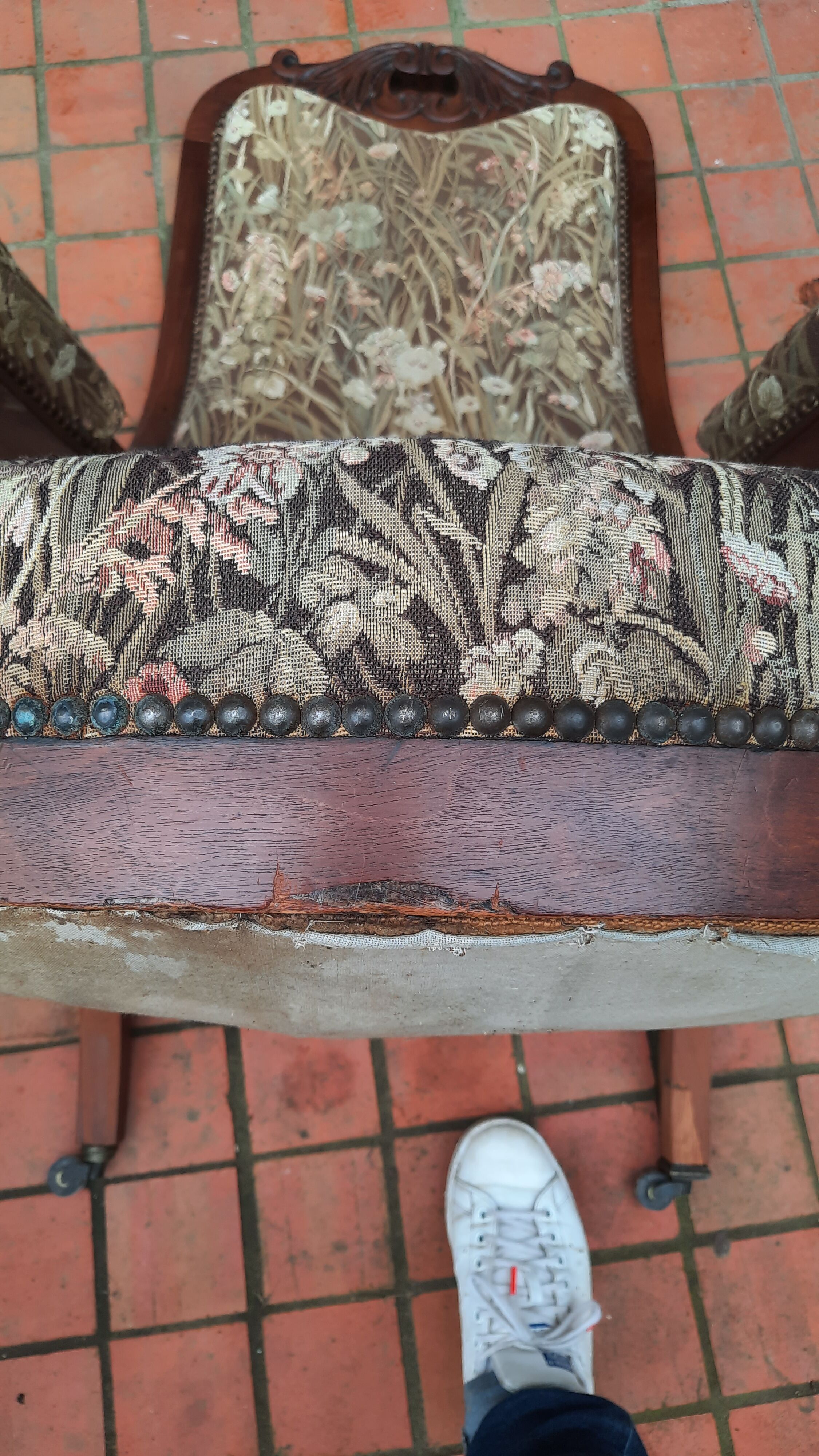 Paire de fauteuils style Louis Philippe