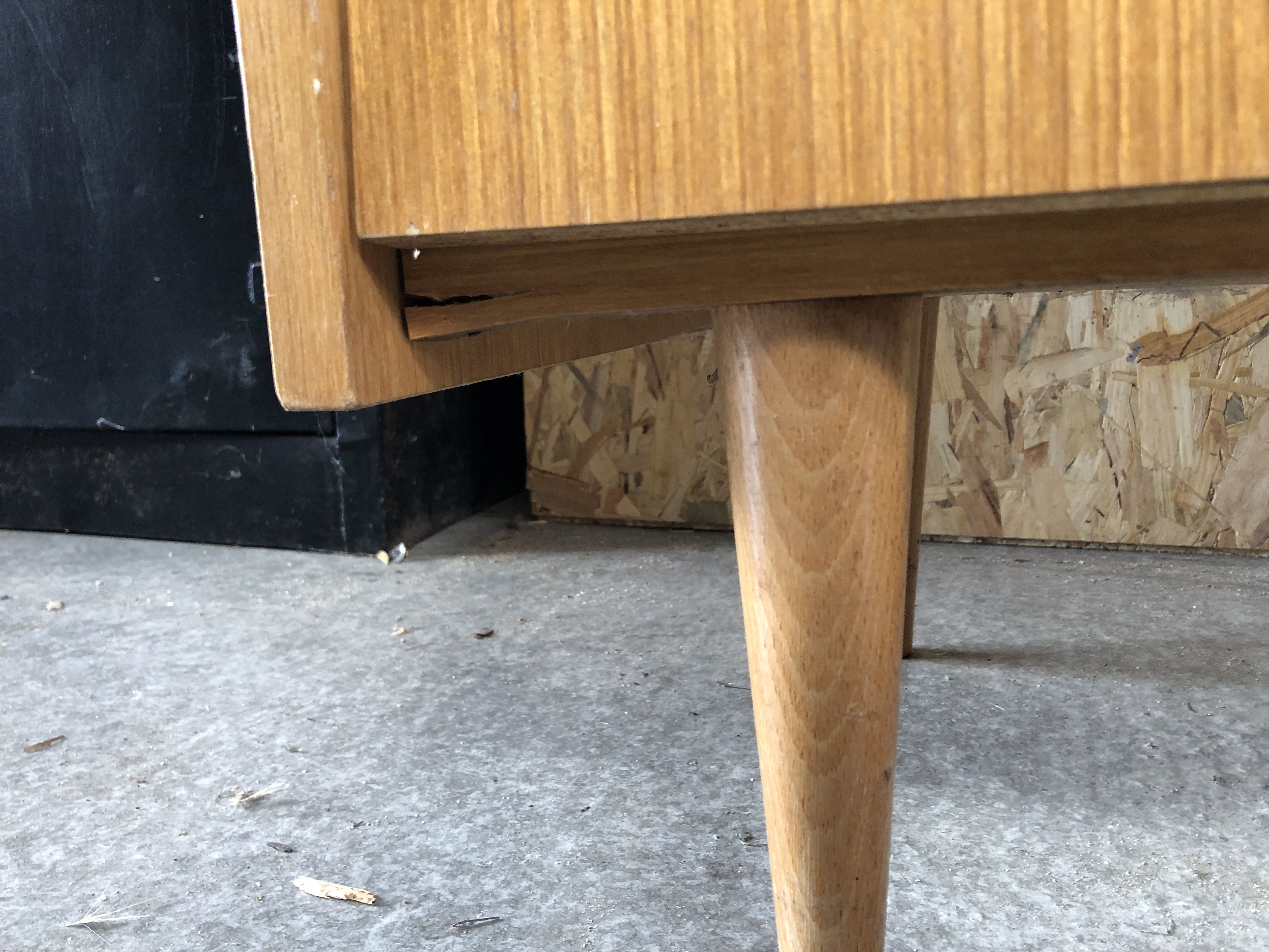 Old chest of drawers 4 drawers light wood compass feet 70s vintage