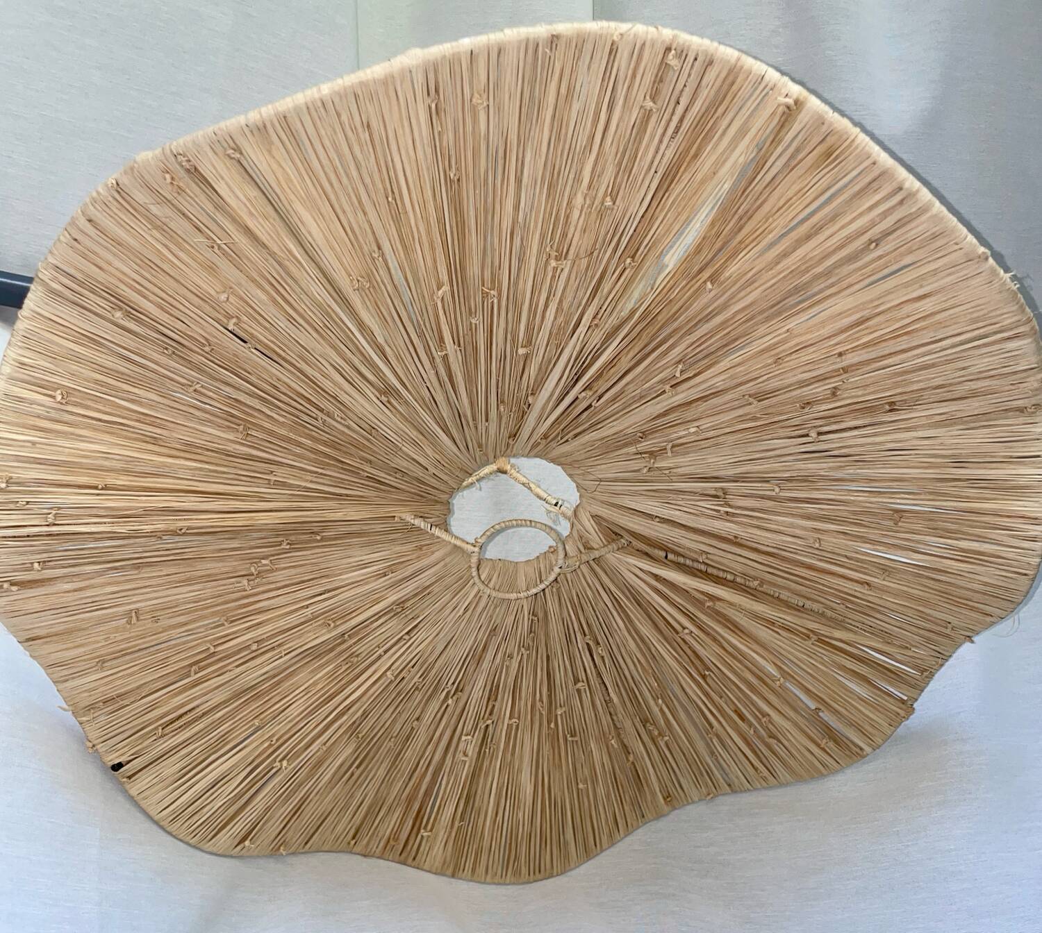 Parasol hanging raffia flower cup