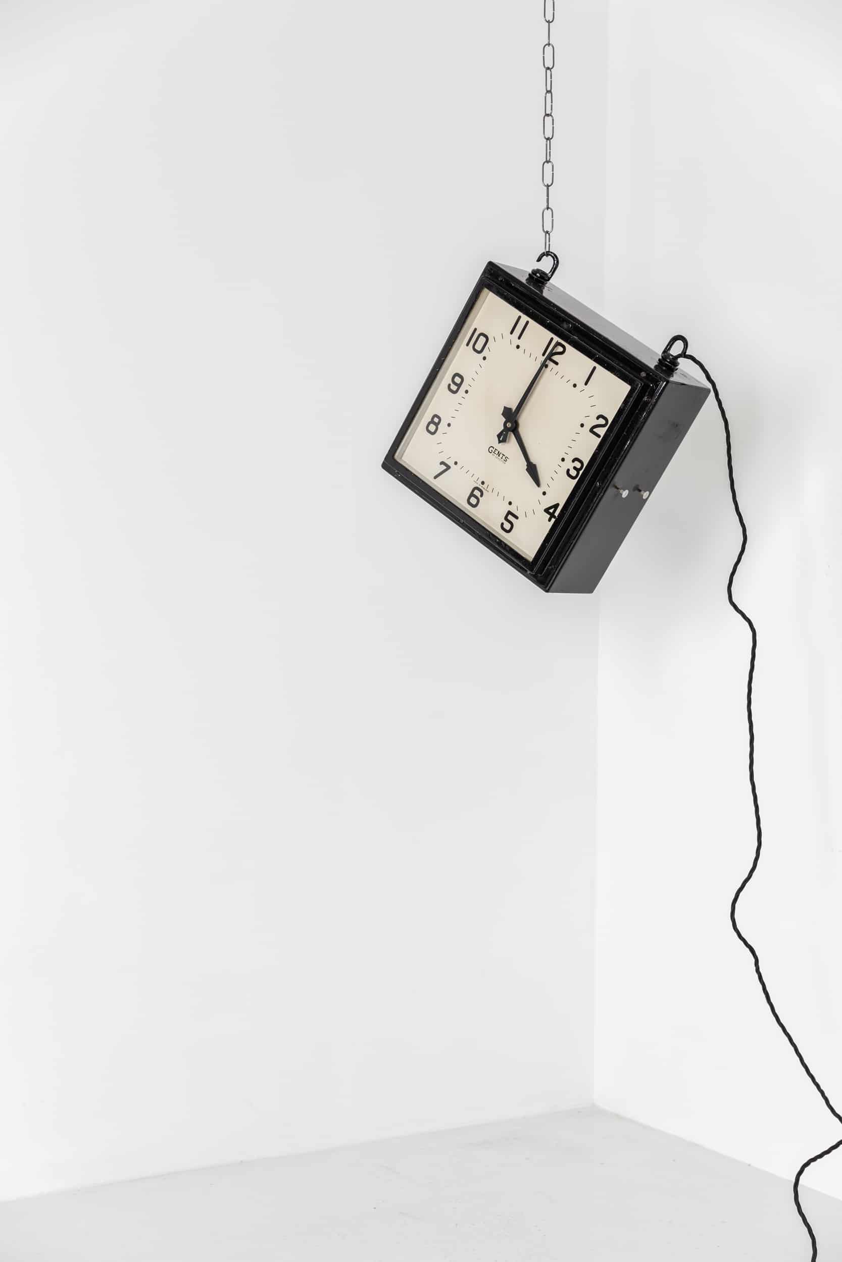 Square Gents of Leicester Clock