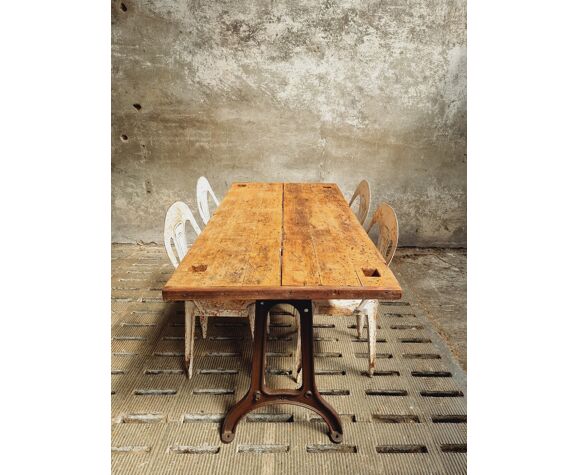 Table industrielle table à manger en hêtre établi top pieds en fer | Selency