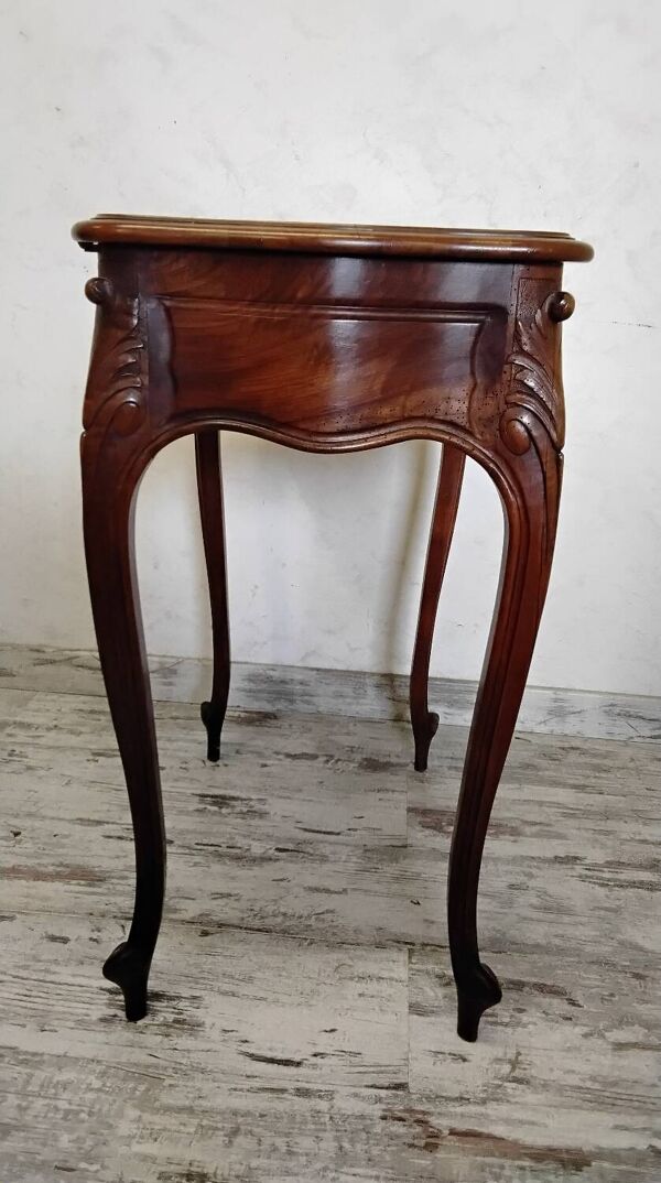 Coiffeuse / travailleuse ancienne style Louis XV