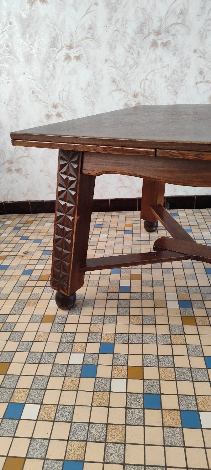 Pretty dining room table