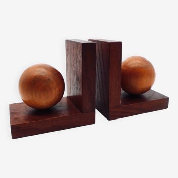 Wooden bookends