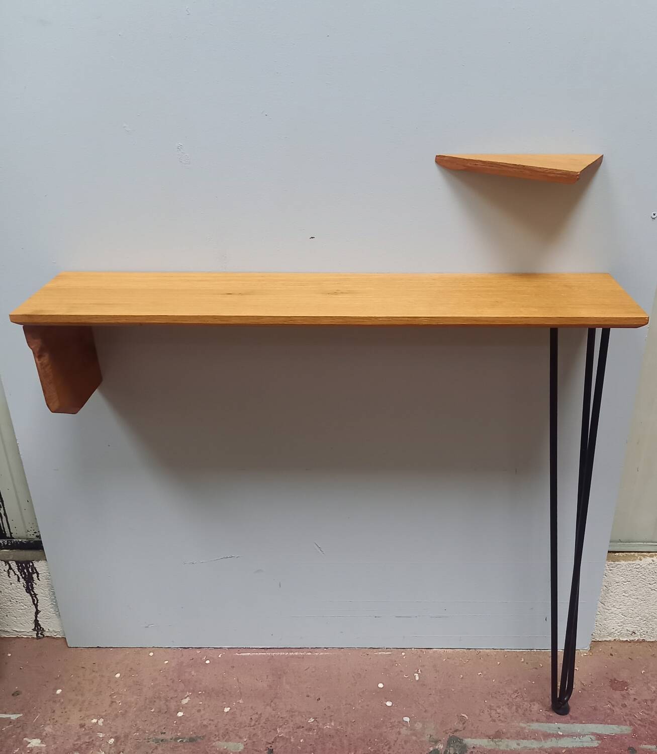 Oak console