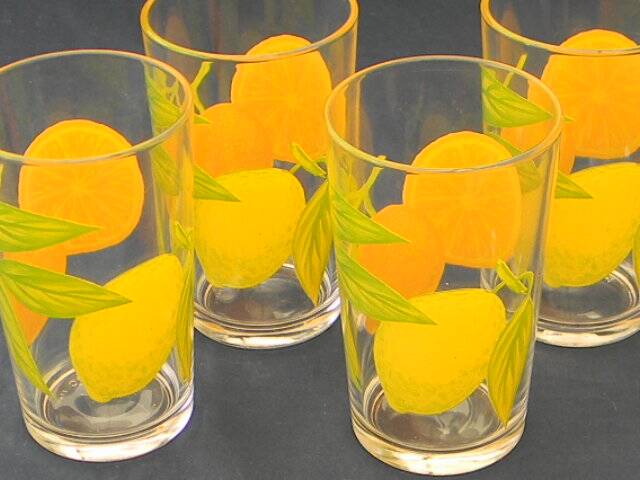 Set of 4 ARCOROC glass orangeade glasses. 1970s.