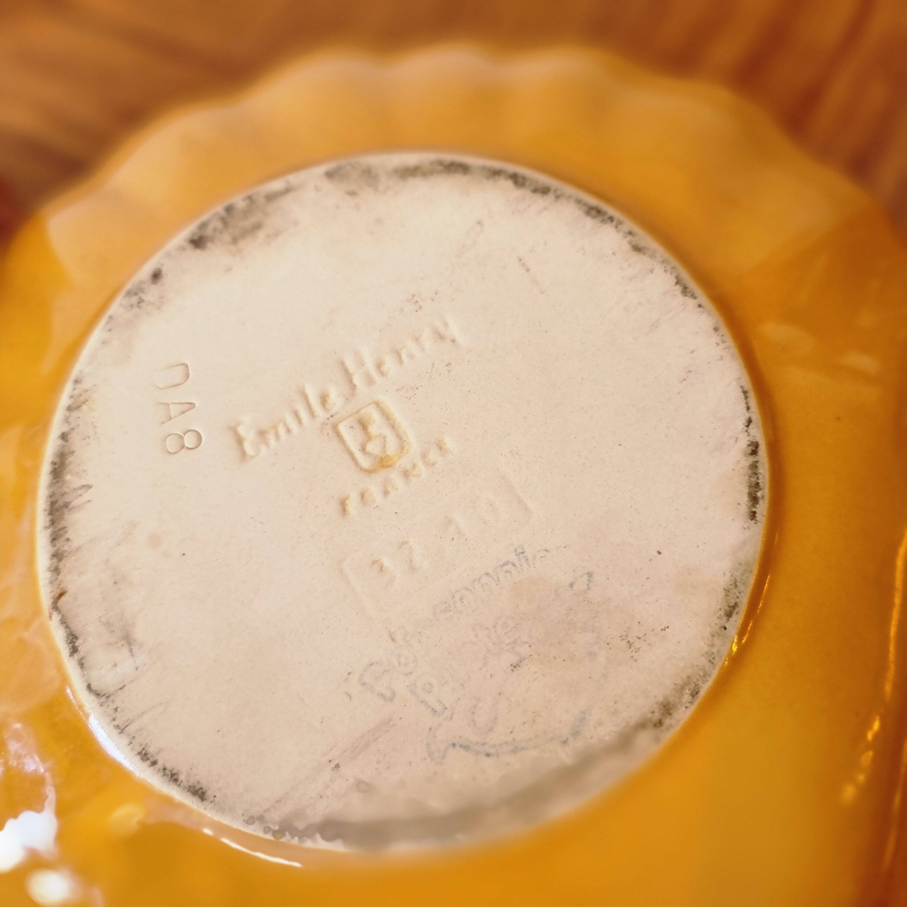 Ceramic Shell shaped plate Emile Henry