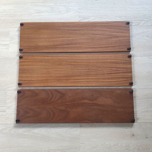 Unité murale Tomado avec étagères en bois par A. Dekker – Tomado