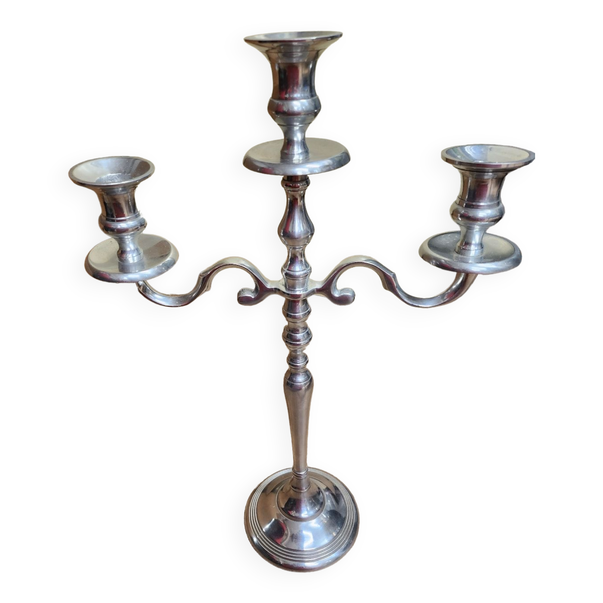 Metal candle holder