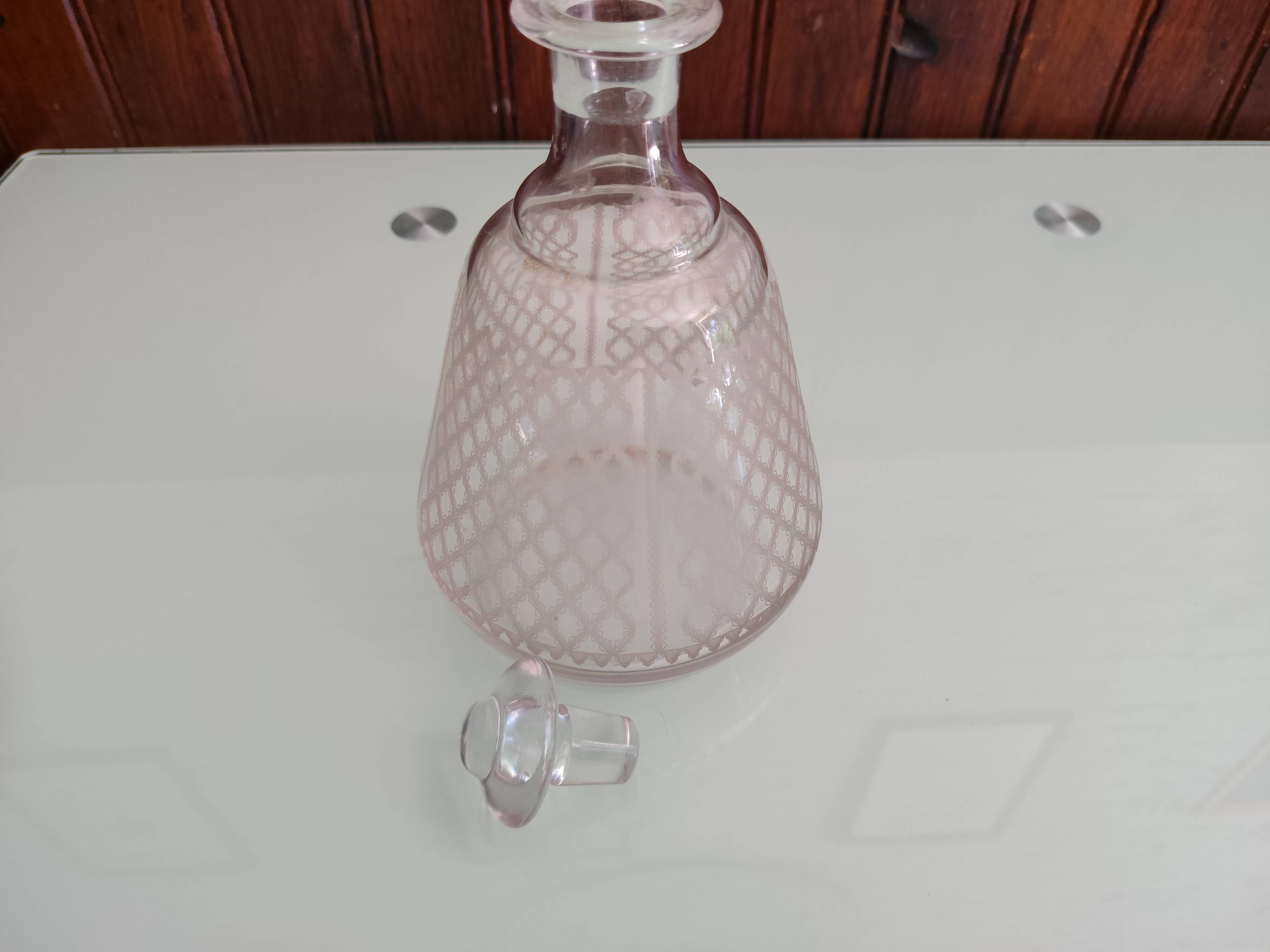 Engraved Crystal Carafe Model "Alhambra" Baccarat Years 1900-1920