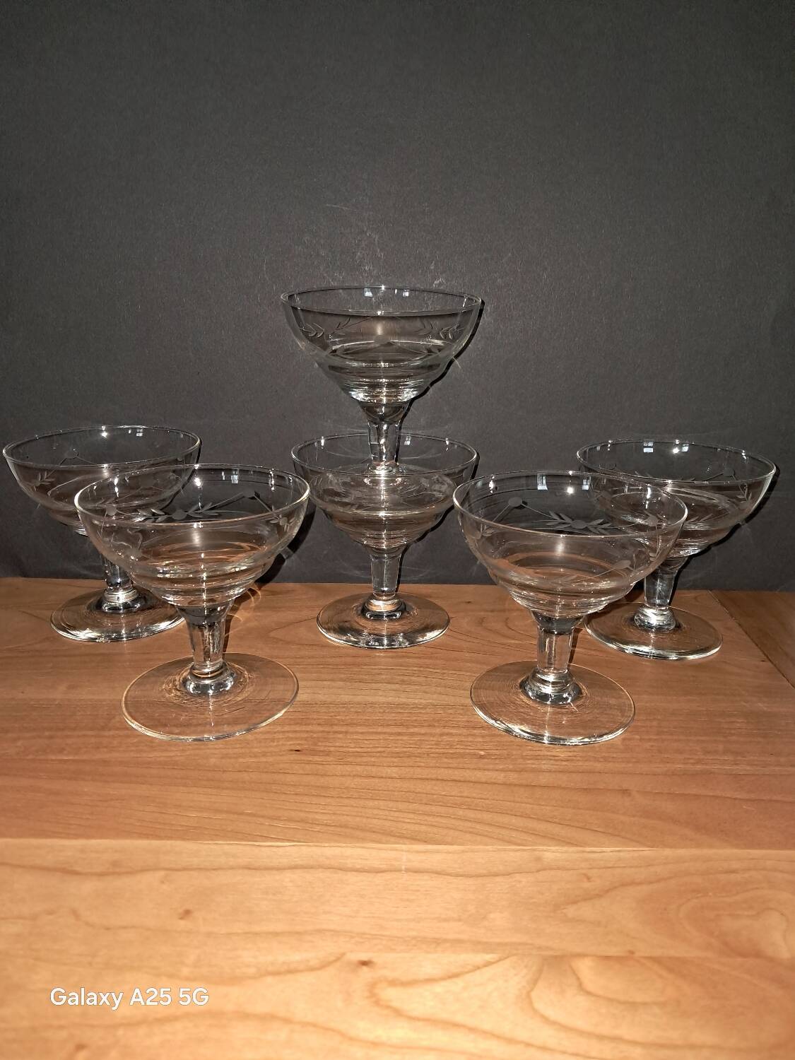 6 coupes à champagne gravées, années 30-40