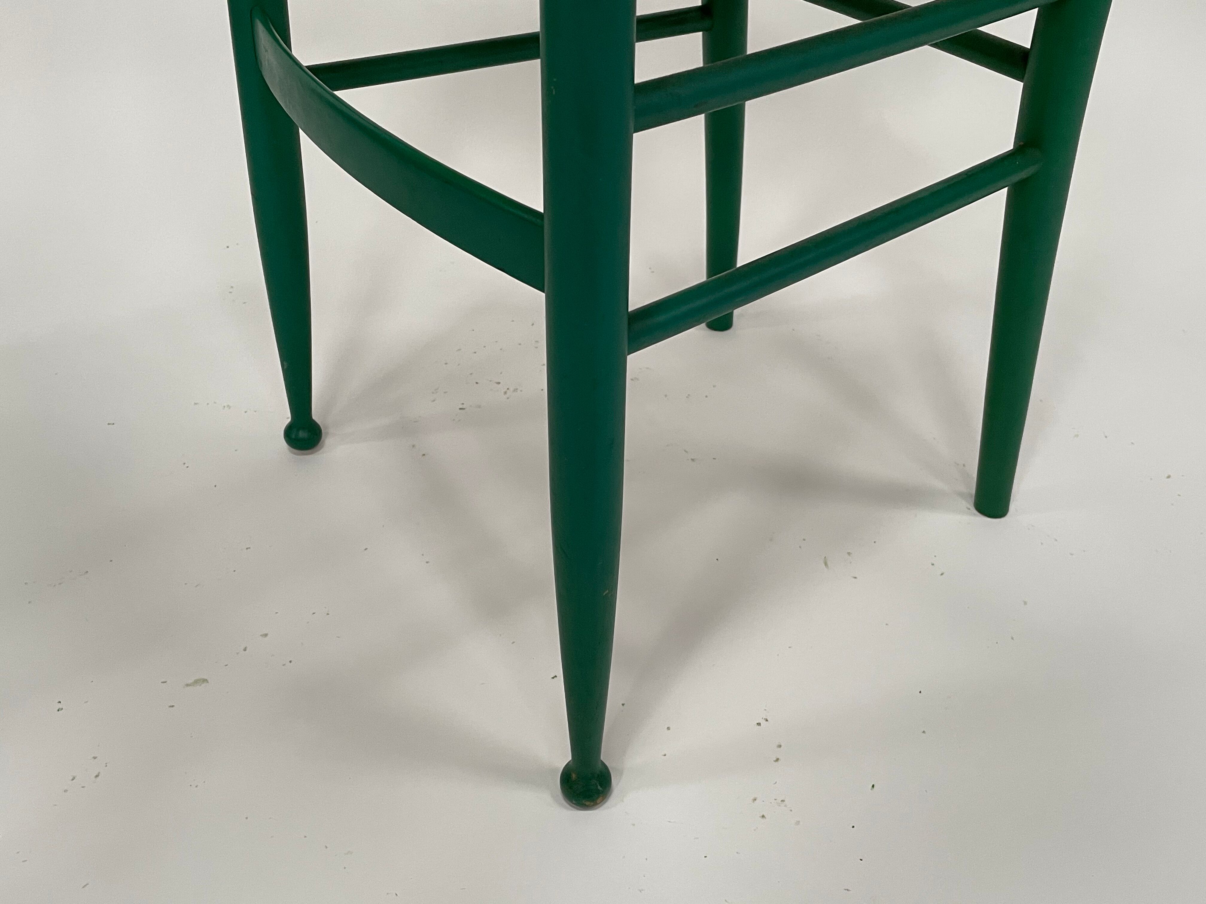 Lot de 4 chaises en bois dans le modèle italien de Chiavari