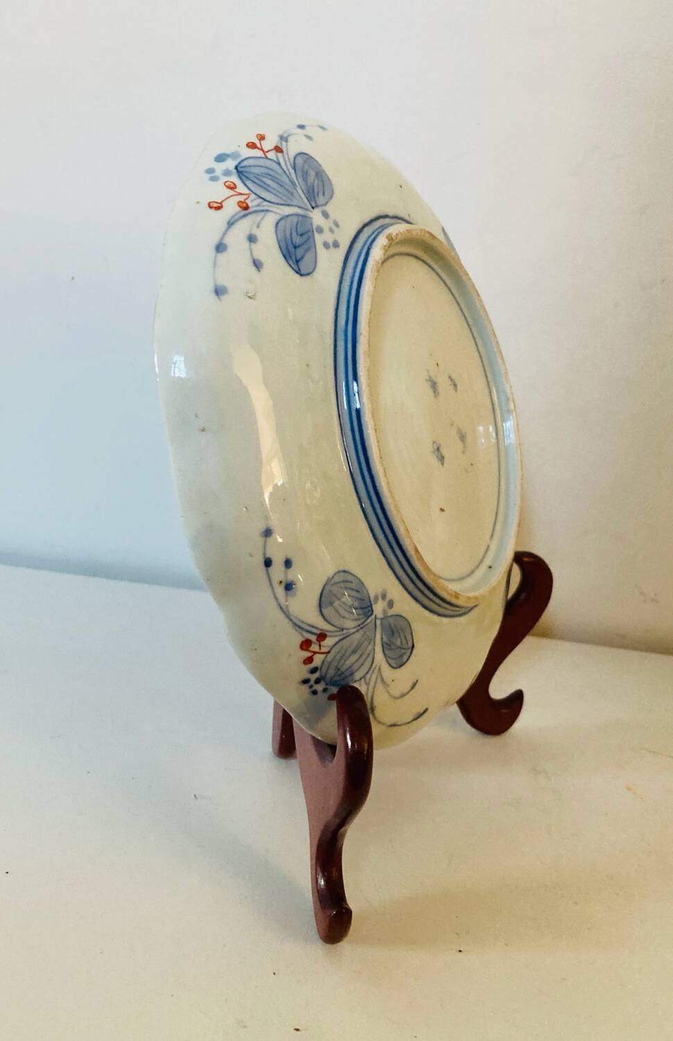 Imari porcelain plate, Japan, 19th century, hand-decorated