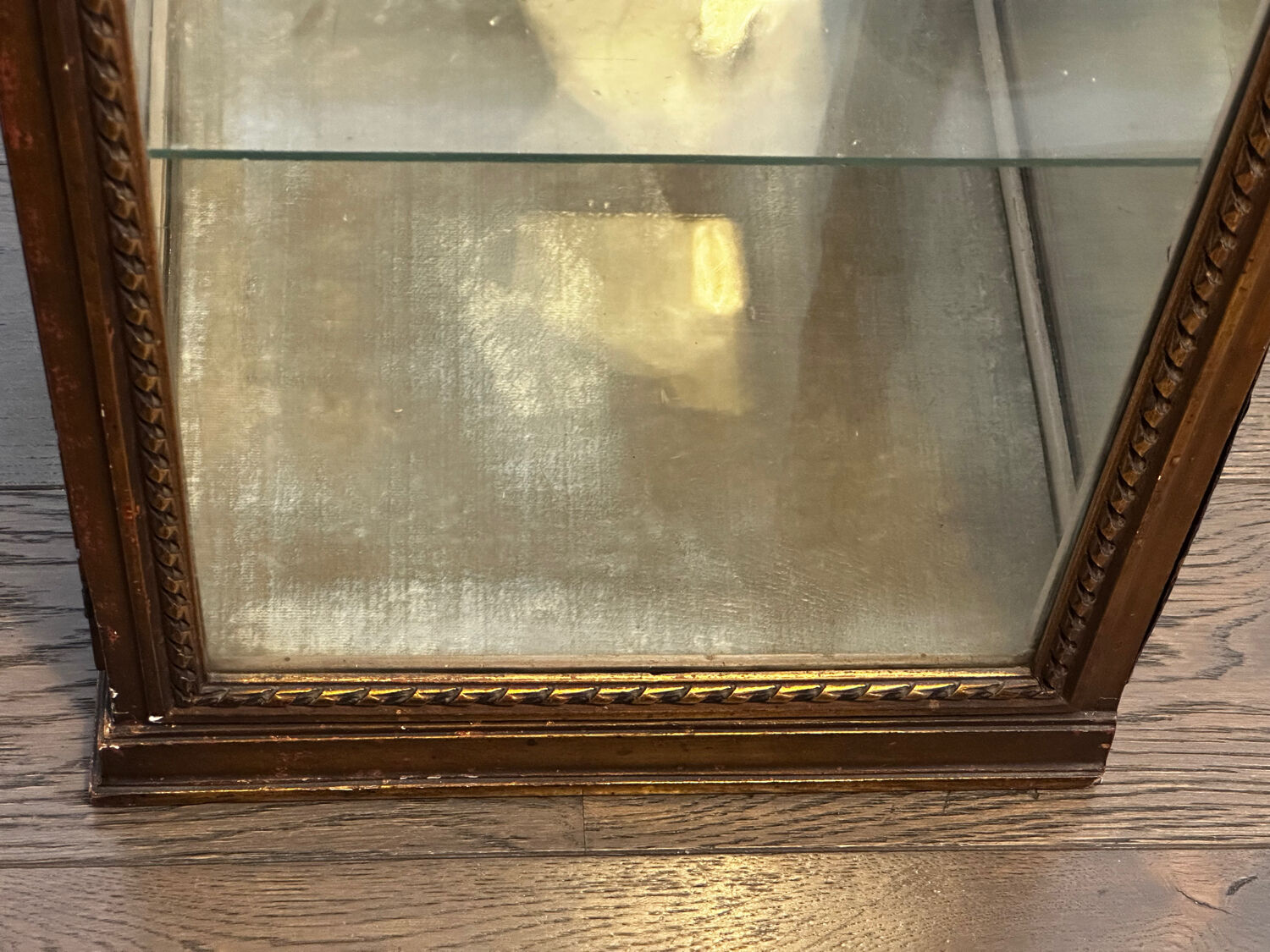 Counter display cabinet in wood and glass in Louis XVI style, 19th century.